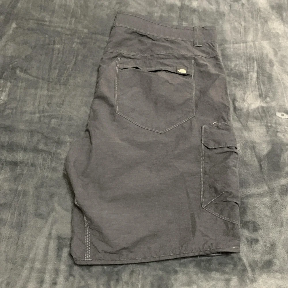 North Face Cargo Shorts Mens 40 Gray Nylon Cotton Outdoor‎ Hiking Zip Off Flaw